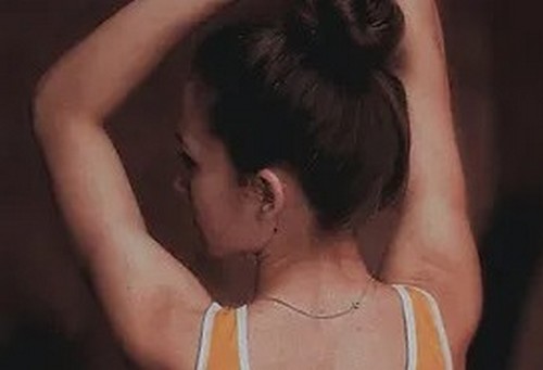 adolescente qui danse